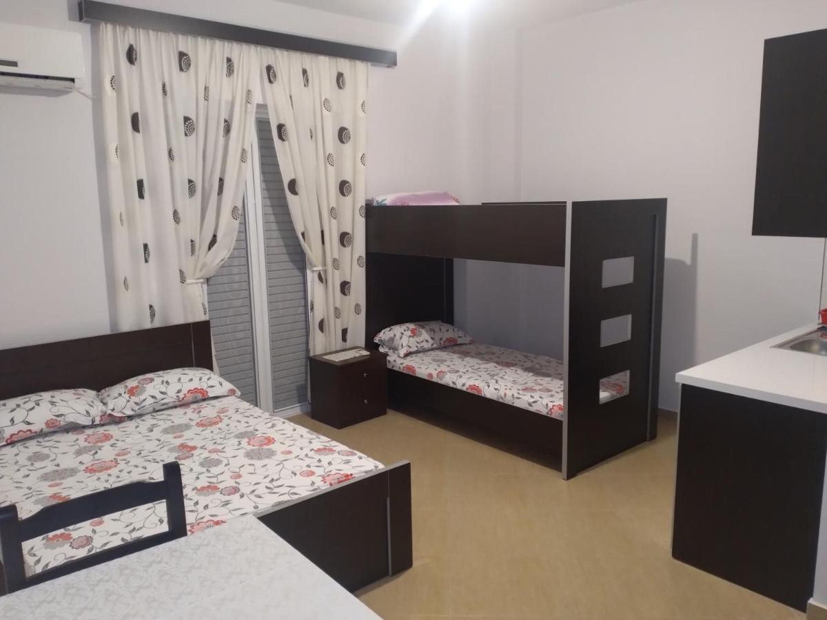 Xuxi Apartments Lukovë Dış mekan fotoğraf