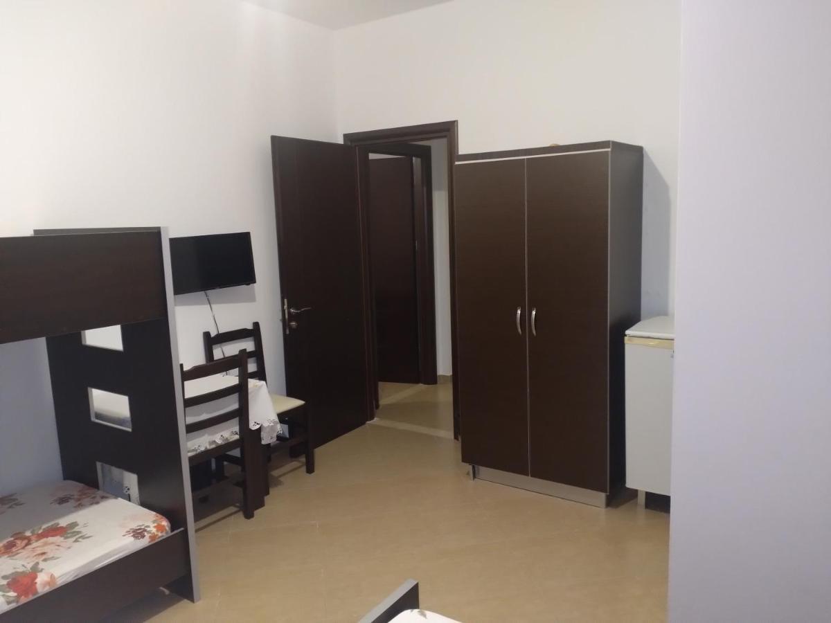 Xuxi Apartments Lukovë Dış mekan fotoğraf