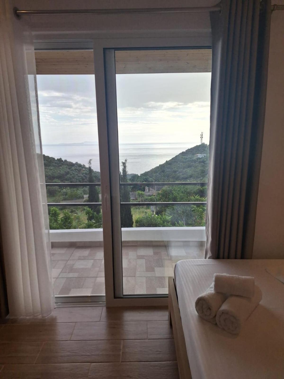 Xuxi Apartments Lukovë Dış mekan fotoğraf