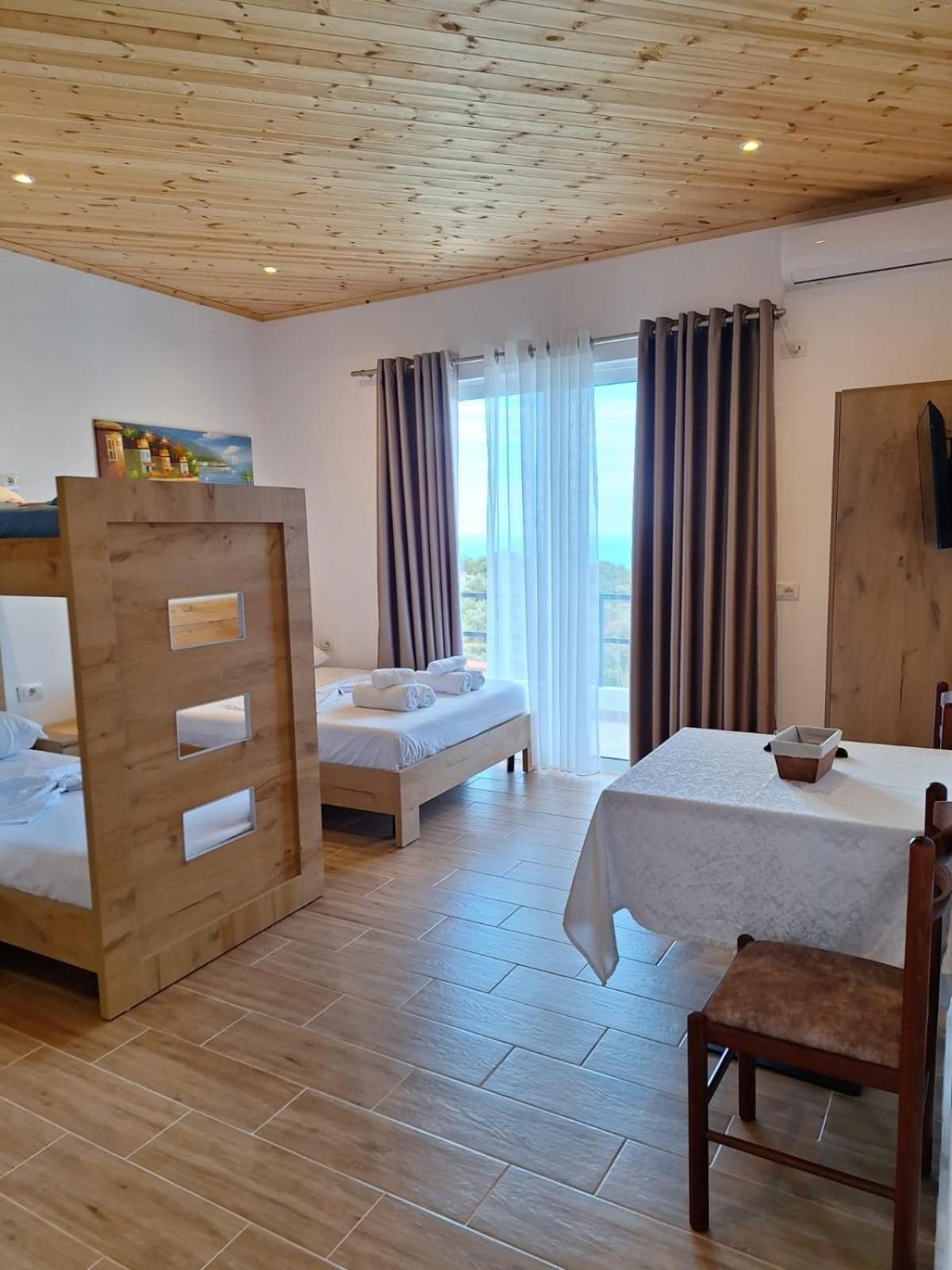 Xuxi Apartments Lukovë Dış mekan fotoğraf
