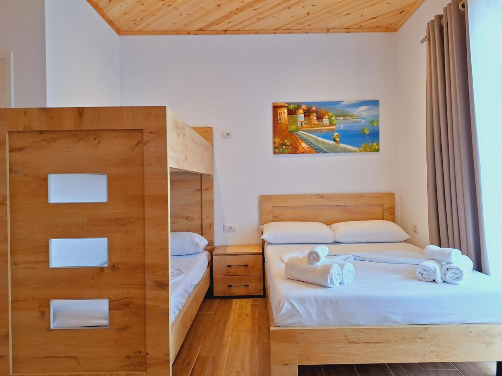 Xuxi Apartments Lukovë Dış mekan fotoğraf