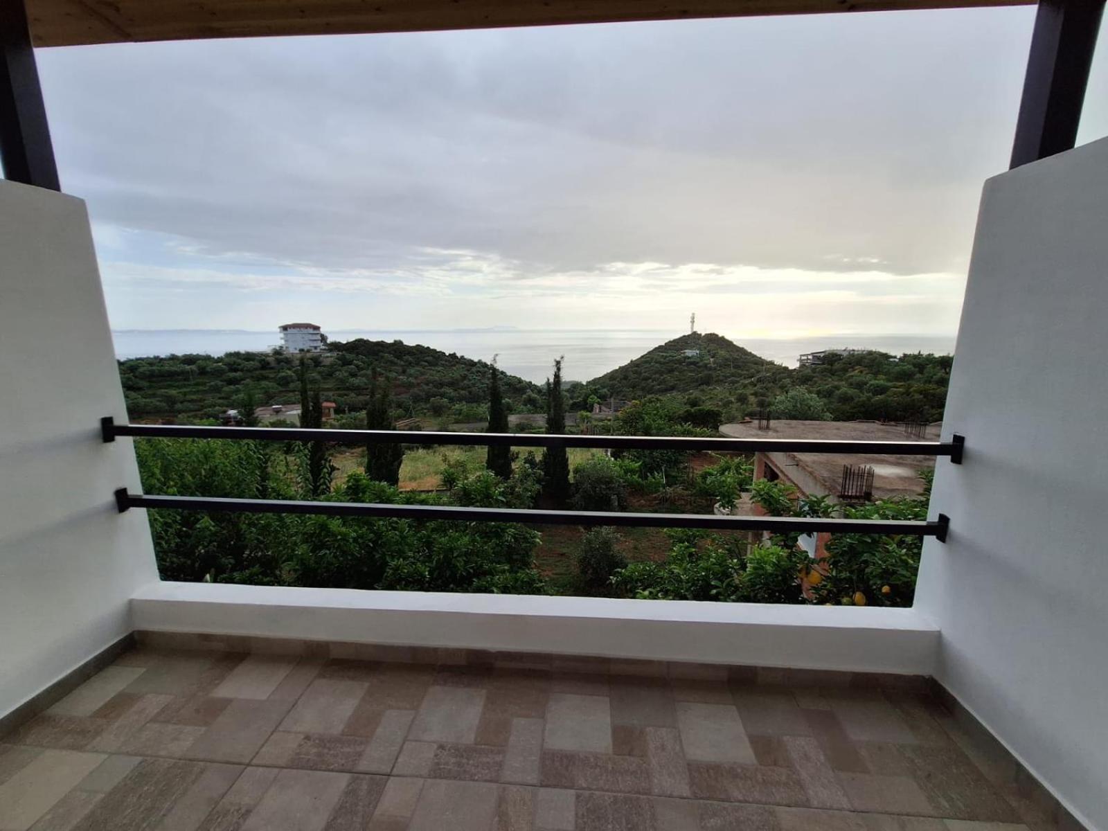 Xuxi Apartments Lukovë Dış mekan fotoğraf
