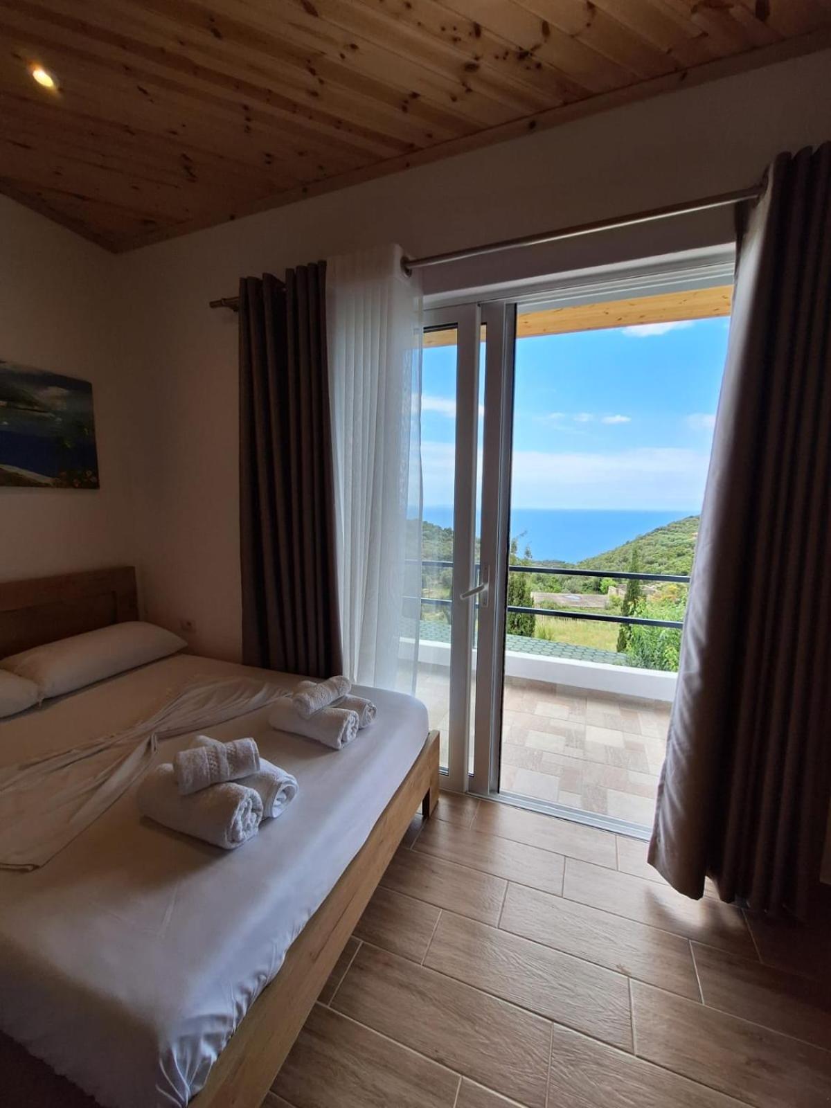Xuxi Apartments Lukovë Dış mekan fotoğraf
