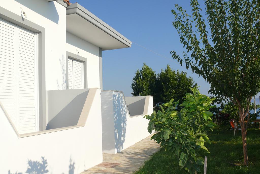 Xuxi Apartments Lukovë Dış mekan fotoğraf