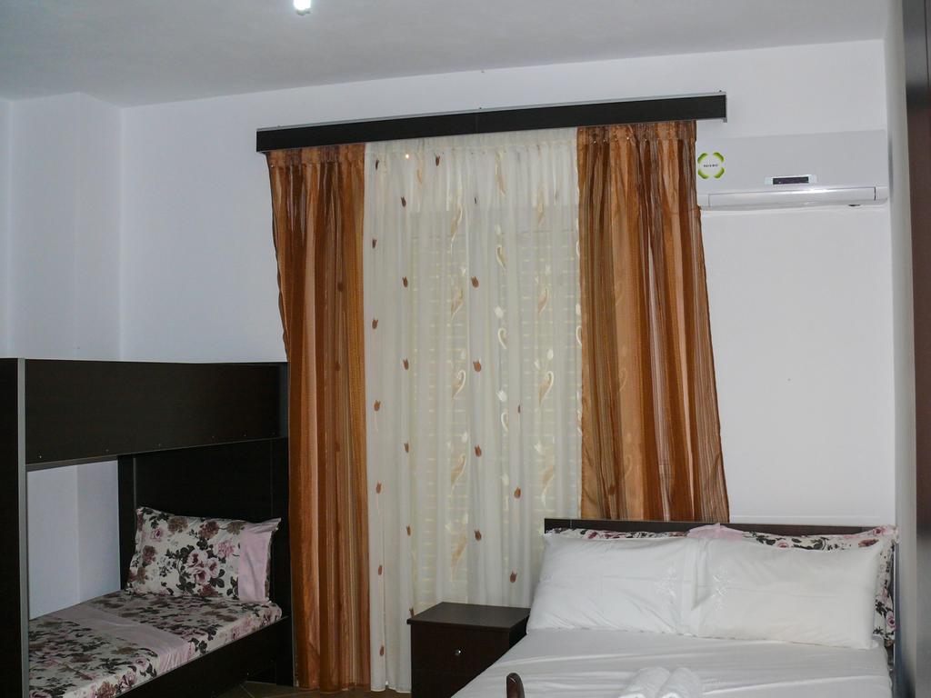 Xuxi Apartments Lukovë Dış mekan fotoğraf