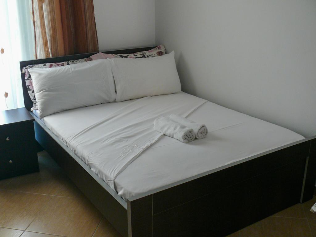 Xuxi Apartments Lukovë Dış mekan fotoğraf