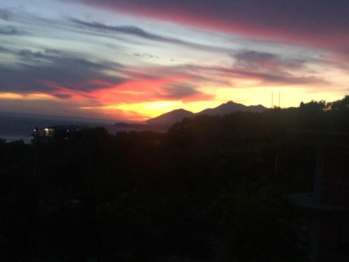 Xuxi Apartments Lukovë Dış mekan fotoğraf